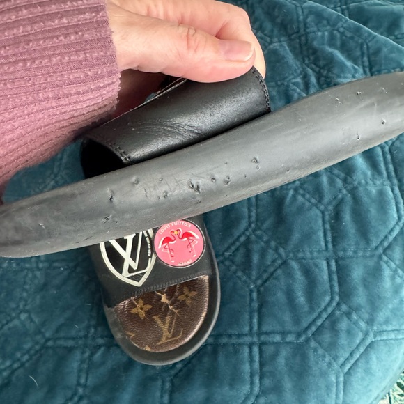 Louis Vuitton Slides - Picture 3 of 4